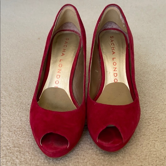 Red suede shoes! - Picture 4 of 4